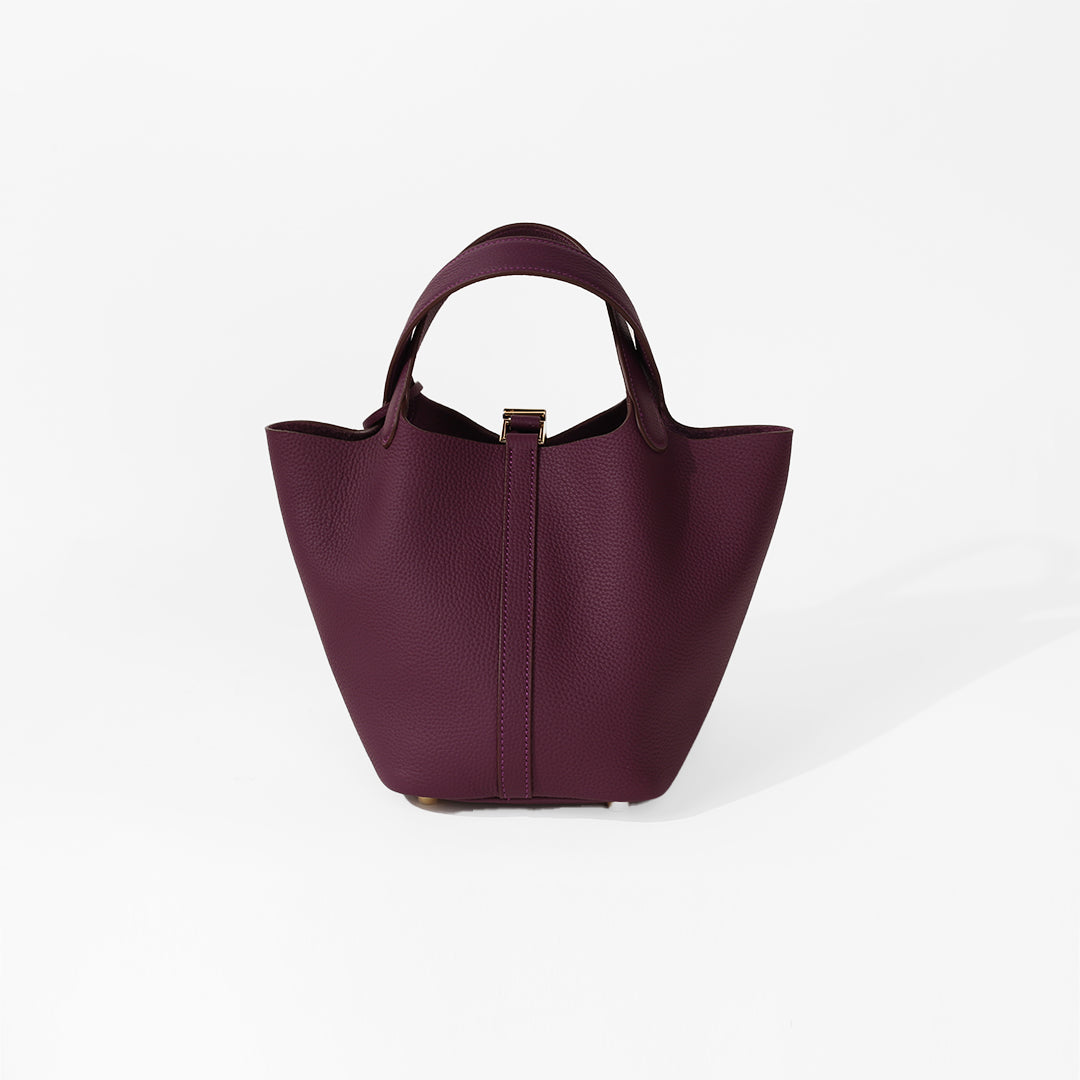 Raven Handbag in Pure Togo leather