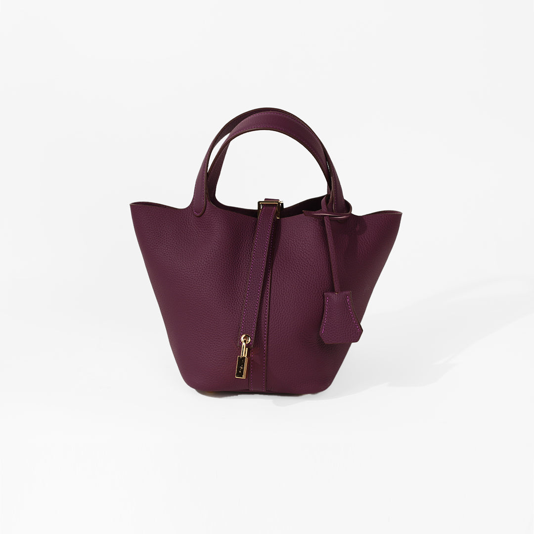 Raven Handbag in Pure Togo leather