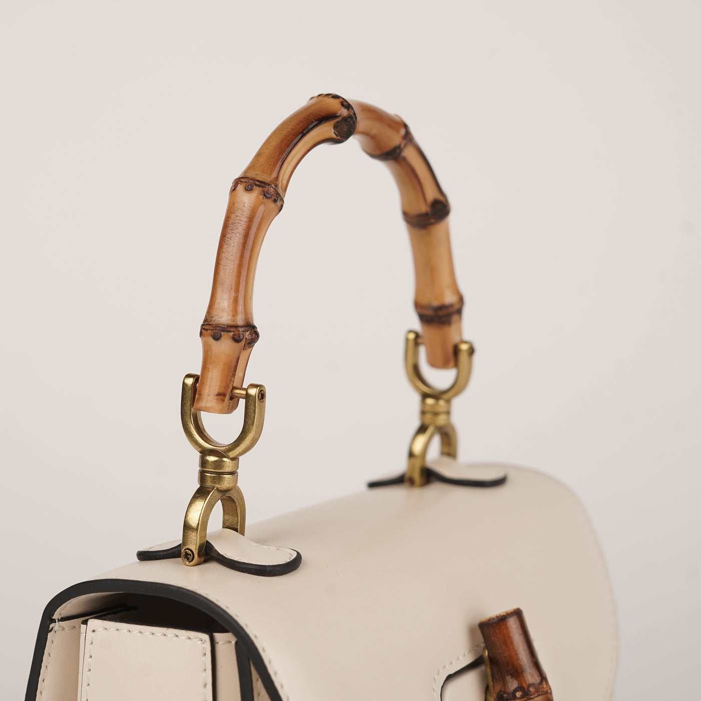 Vivian Handbag in Pure Leather