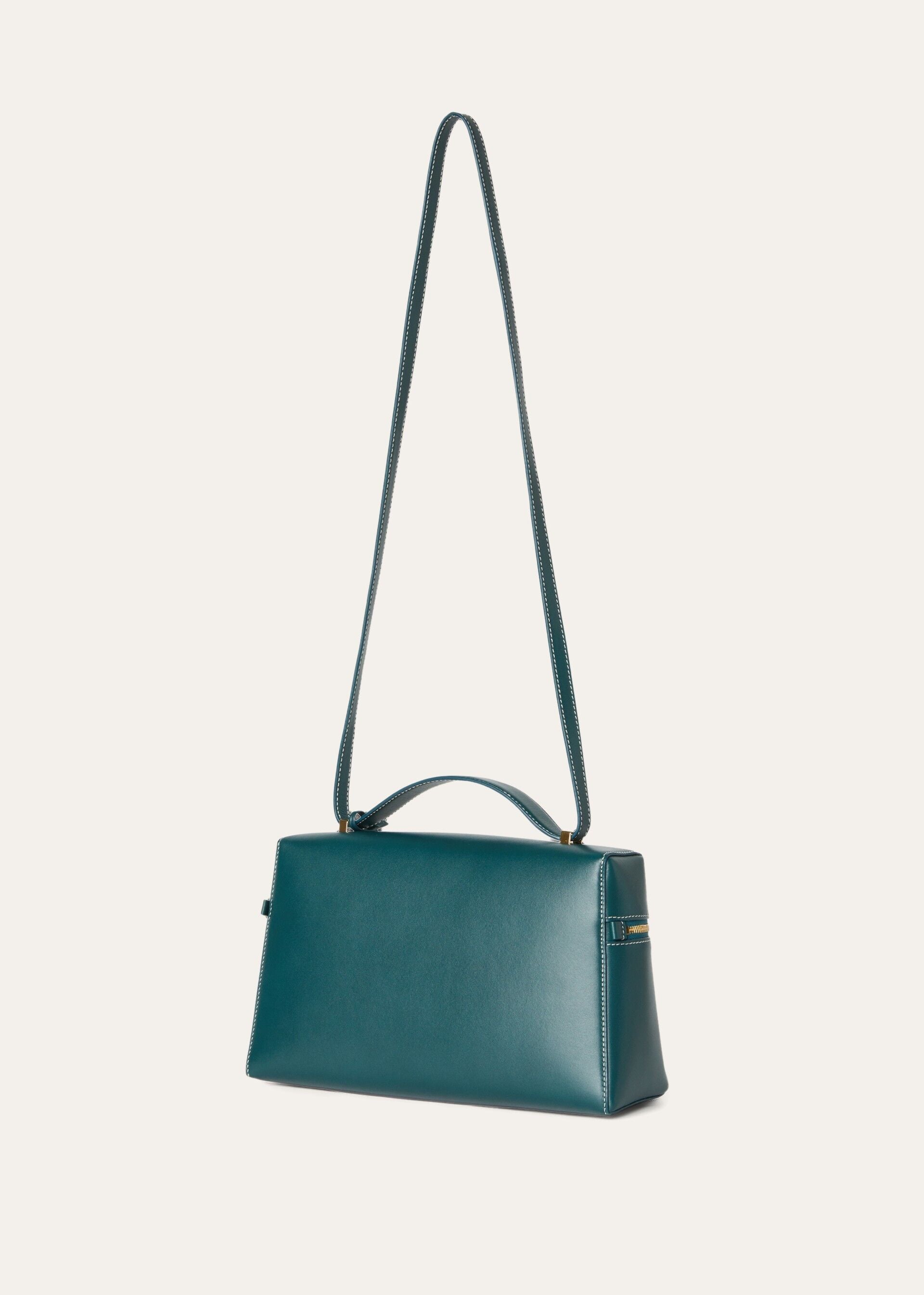 Laura Shoulder Bag in Pure Leather