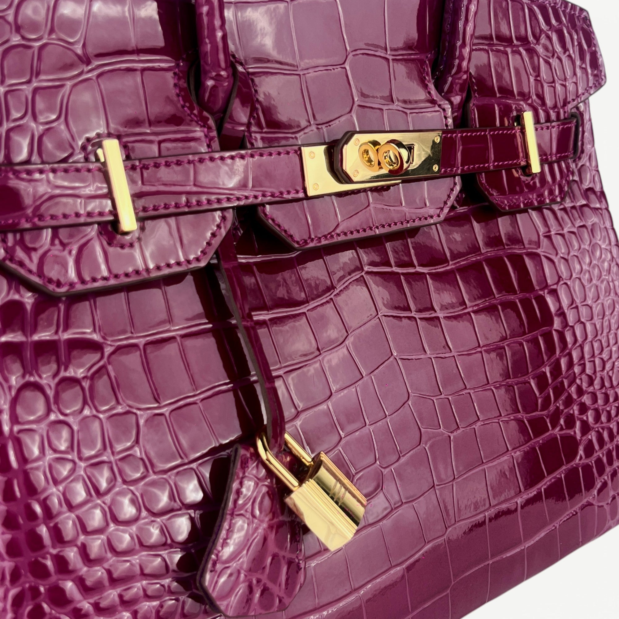 Mia in Pure Leather Croc rich Bordeaux, 30 cm